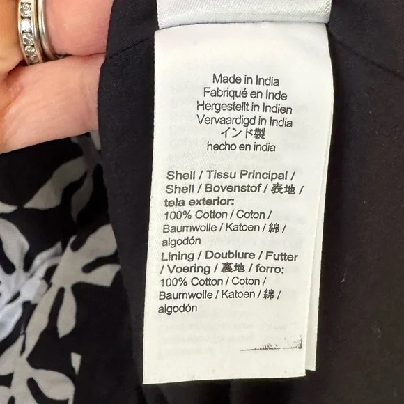 J. Crew factory black and white floral print with keyhole front size 6P - Picture 11 of 11